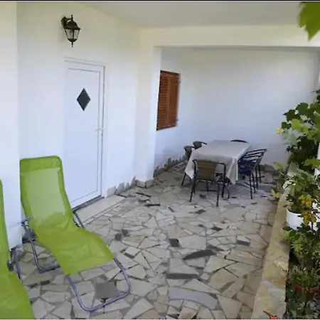 Beachside - Sleeps 5 Parking & Views Апартаменты